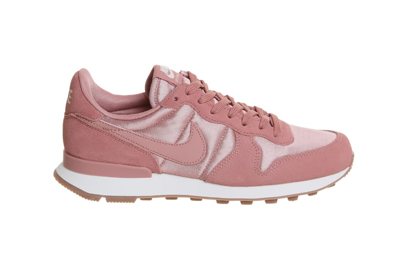 nike internationalist dusty pink