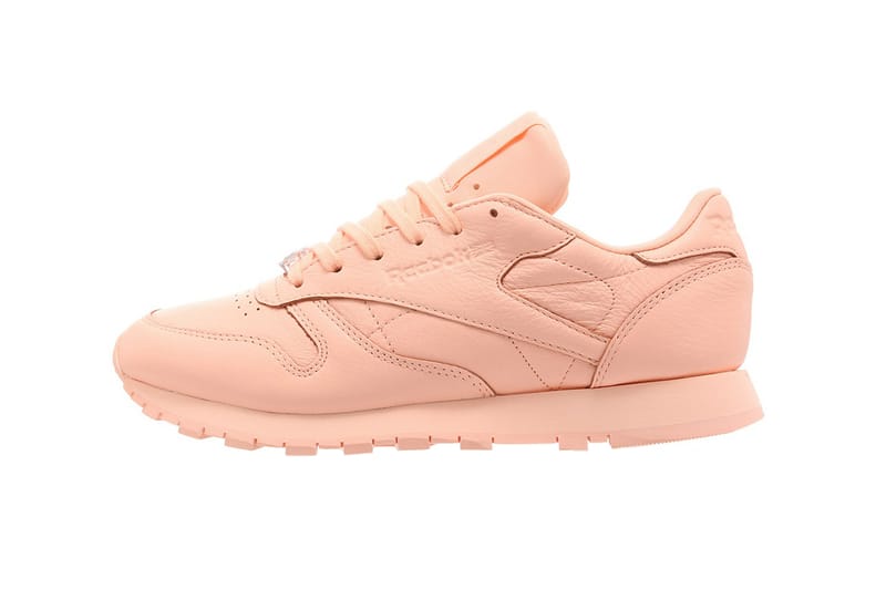 peach reebok