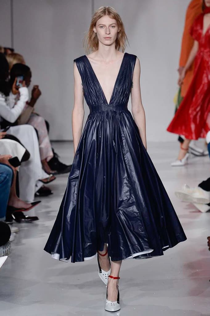 Raf Simons Calvin Klein 2018 Spring Summer Fashion Show NYFW New York Fashion Week Colorblocking Silk Leather