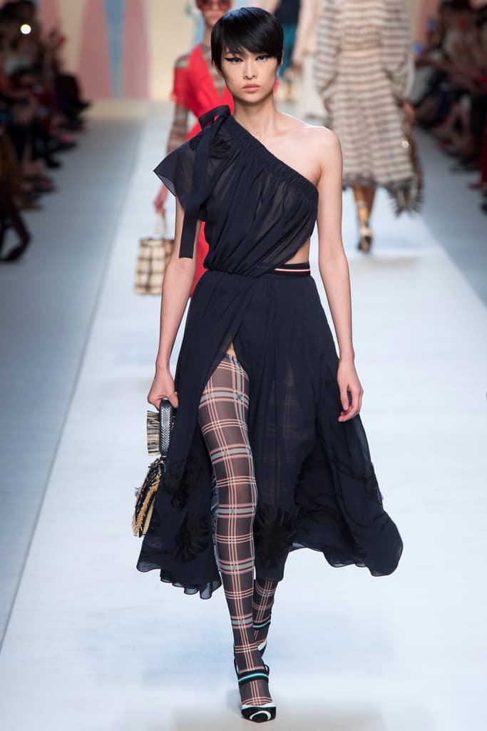 Fendi Karl Lagerfeld Spring Summer 2018 Collection Milan Fashion Week Kendall Jenner Adwoa Aboah Gigi Bella Hadid Kaia Gerber