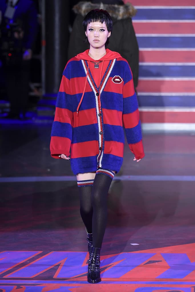 Gigi Hadid Tommy Hilfiger Fall Winter 2017 Runway Show Third Collaboration Jourdan Dunn Rock Circus Red Blue Black London Fashion Week LFW