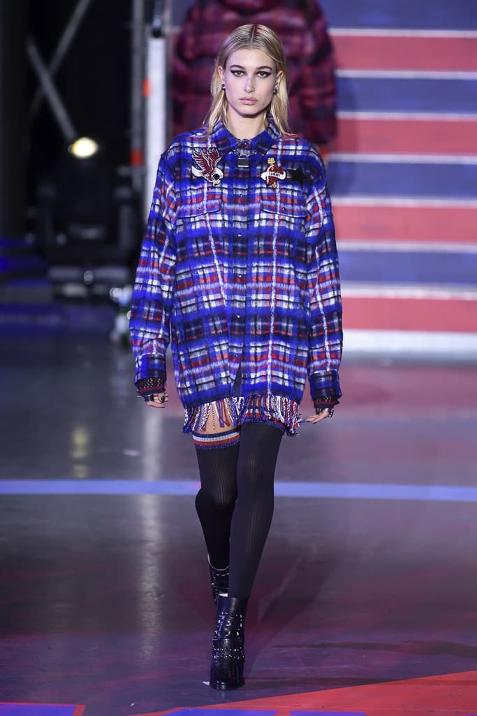 Gigi Hadid Tommy Hilfiger Fall Winter 2017 Runway Show Third Collaboration Jourdan Dunn Rock Circus Red Blue Black London Fashion Week LFW