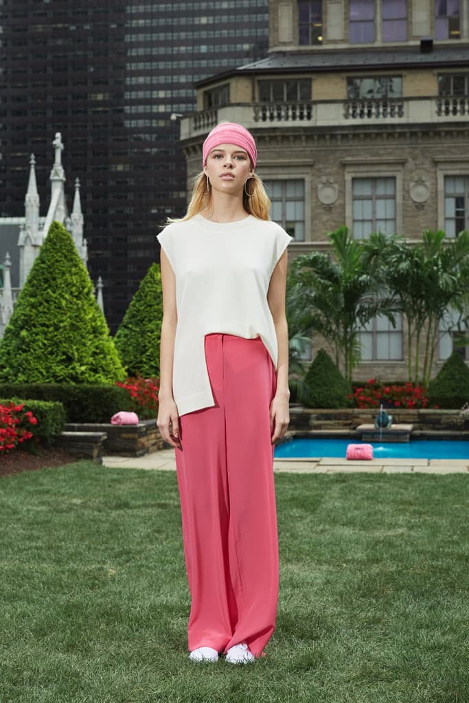Juicy Couture 2018 Spring Ready To Wear Show Collection Tracksuits 2000 Paris Hilton New Direction Creative Director