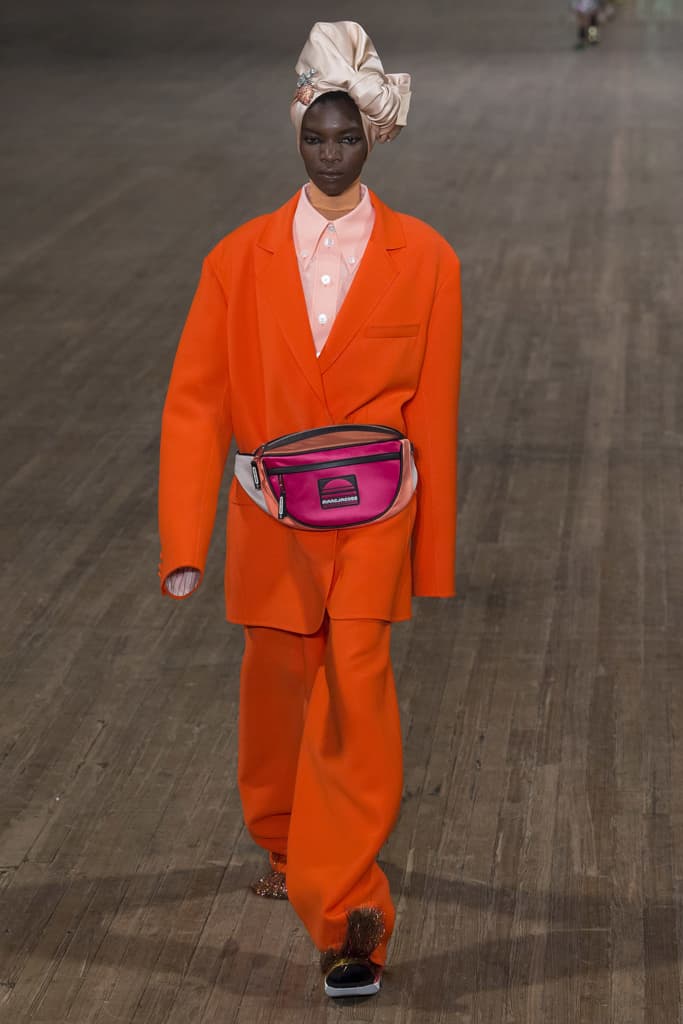 Marc Jacobs 2018 Spring Summer SS18 Collection NYFW New York Fashion Week MJ Kaia Gerber Kendall Jenner Gigi Hadid Bella Hadid Slick Woods Adwoa Aboah Taylor Hill Show