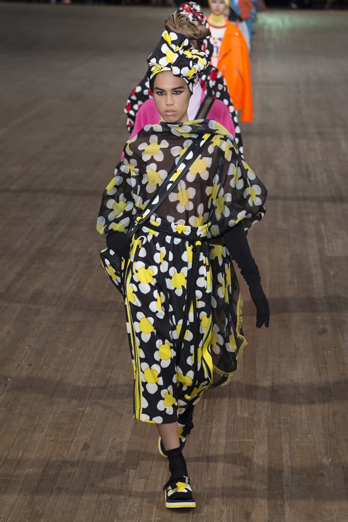 Marc Jacobs 2018 Spring Summer SS18 Collection NYFW New York Fashion Week MJ Kaia Gerber Kendall Jenner Gigi Hadid Bella Hadid Slick Woods Adwoa Aboah Taylor Hill Show