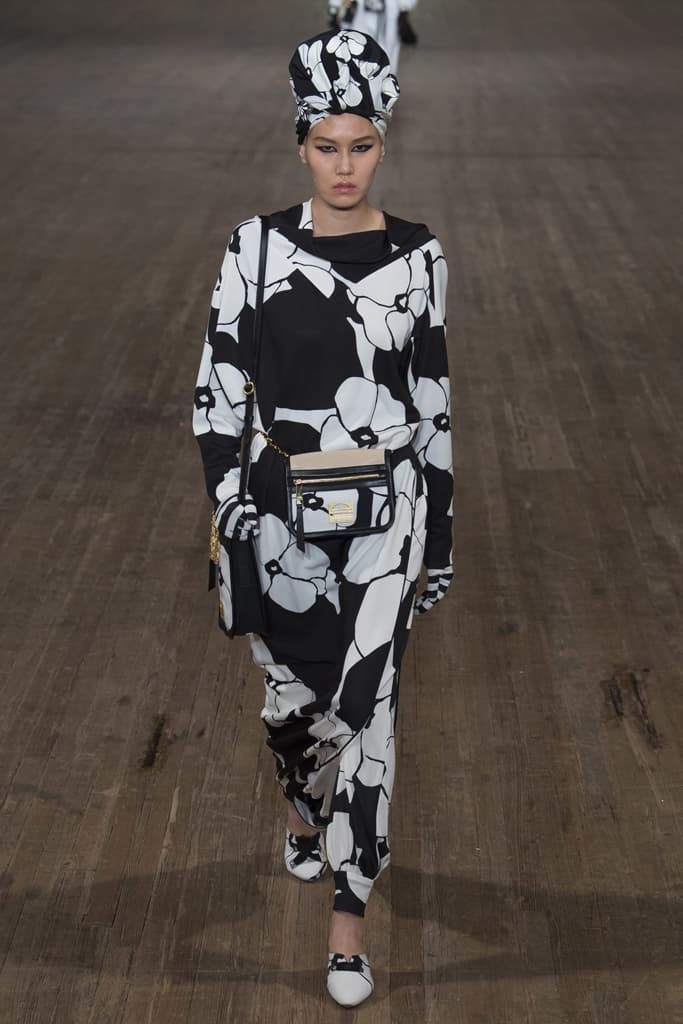 Marc Jacobs 2018 Spring Summer SS18 Collection NYFW New York Fashion Week MJ Kaia Gerber Kendall Jenner Gigi Hadid Bella Hadid Slick Woods Adwoa Aboah Taylor Hill Show
