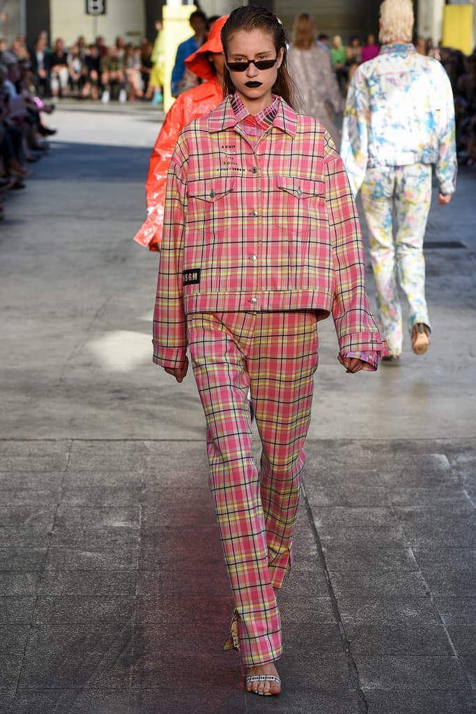 MGSM Spring Summer 2018 Collection Milan Fashion Week Color Hue Saturation Collection Clothes Massimo Giorgetti