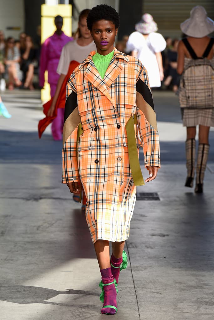 MGSM Spring Summer 2018 Collection Milan Fashion Week Color Hue Saturation Collection Clothes Massimo Giorgetti
