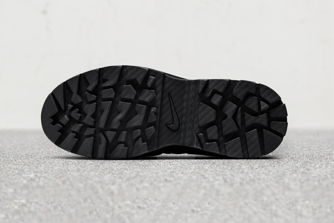 Nike Releases Air Max Goadome in Black 