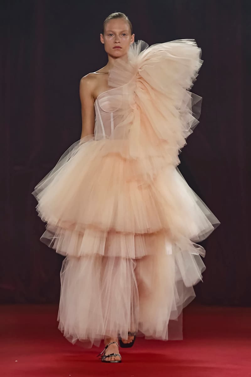 Off-White Spring Summer 2018 Natural Woman Collection Naomi Campbell