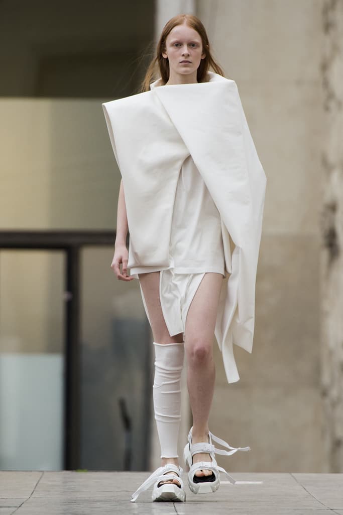 Rick Owens Spring Summer 2018 Show Paris Fashion Week Palais De Tokyo Runway Show Social Commentary Environmental Social Color Palette