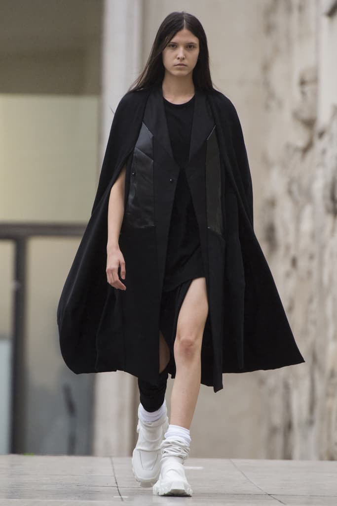Rick Owens Spring Summer 2018 Show Paris Fashion Week Palais De Tokyo Runway Show Social Commentary Environmental Social Color Palette