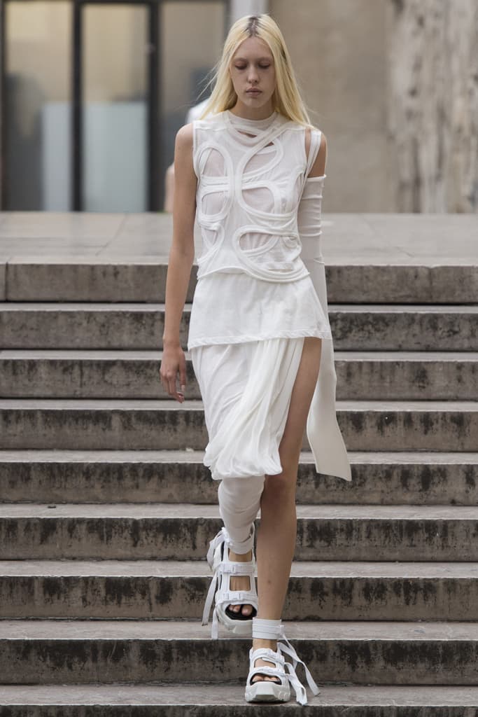 Rick Owens Spring Summer 2018 Show Paris Fashion Week Palais De Tokyo Runway Show Social Commentary Environmental Social Color Palette