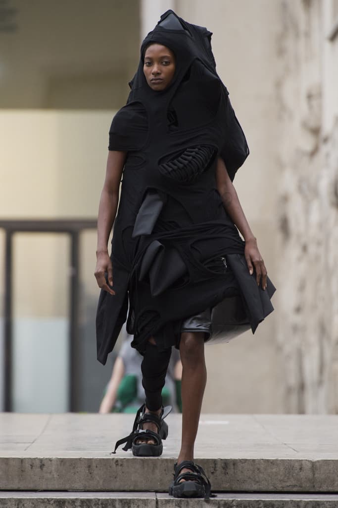 Rick Owens Spring Summer 2018 Show Paris Fashion Week Palais De Tokyo Runway Show Social Commentary Environmental Social Color Palette