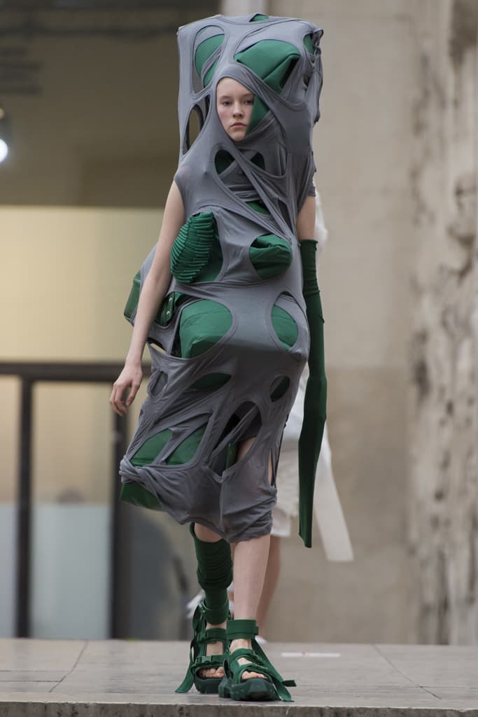 Rick Owens Spring Summer 2018 Show Paris Fashion Week Palais De Tokyo Runway Show Social Commentary Environmental Social Color Palette