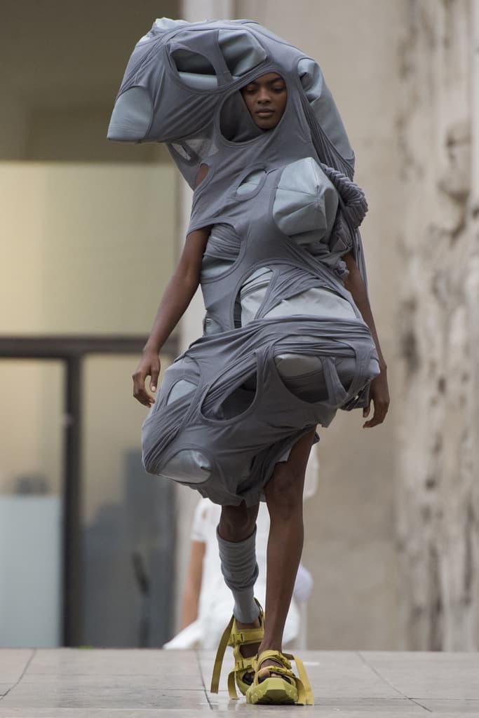 Rick Owens Spring Summer 2018 Show Paris Fashion Week Palais De Tokyo Runway Show Social Commentary Environmental Social Color Palette