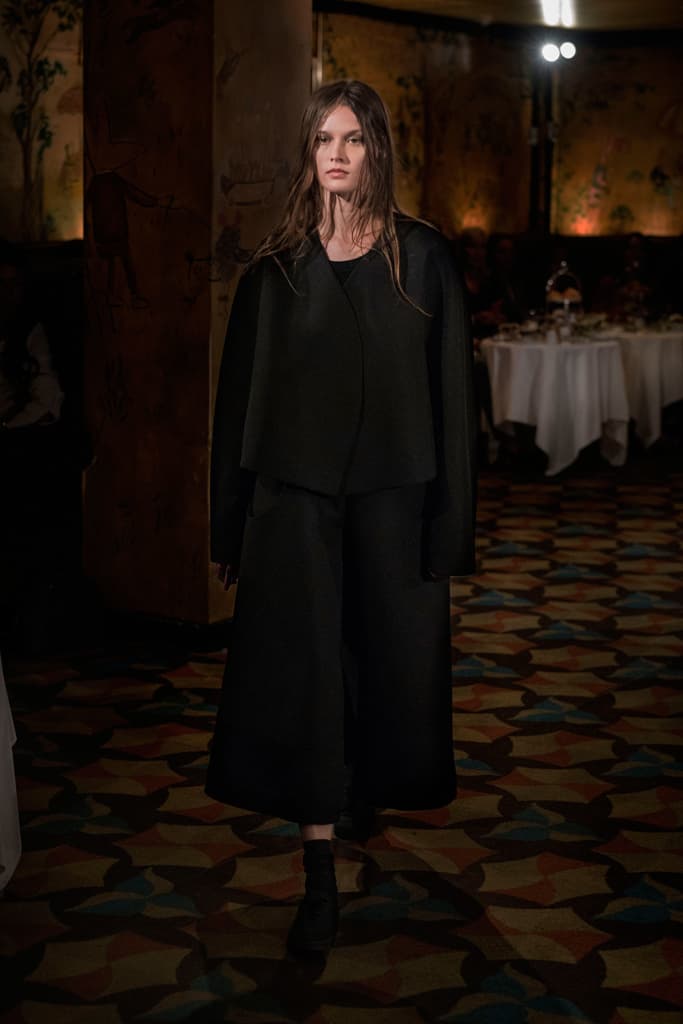 The Row Mary-Kate Ashley Olsen 2018 Spring Summer Collection NYFW New York Fashion Week Show Carlyle Hotel