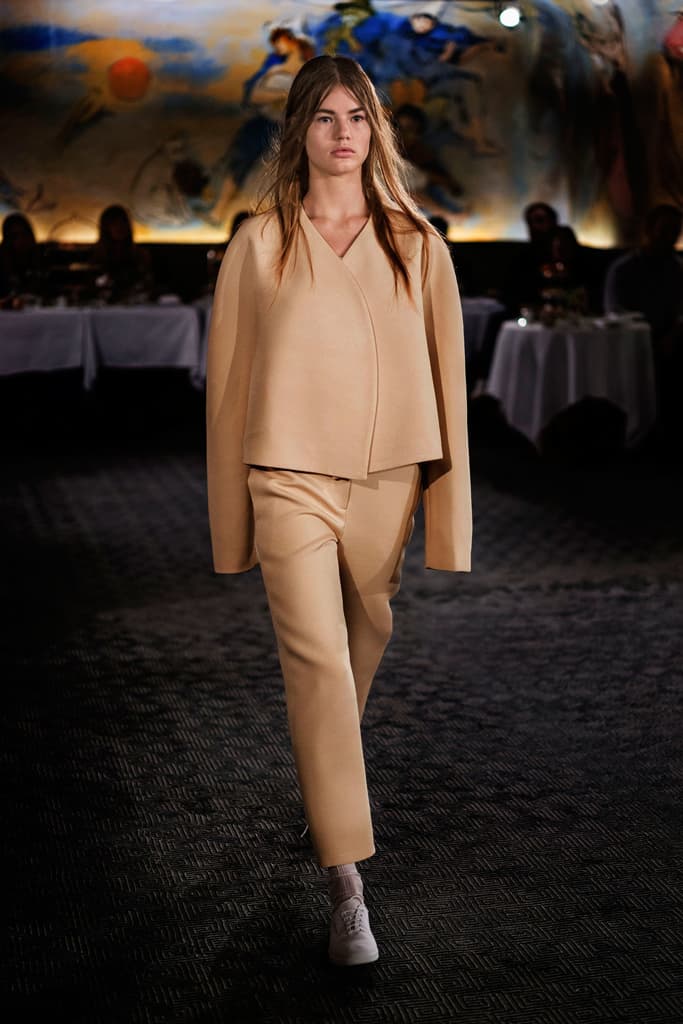 The Row Mary-Kate Ashley Olsen 2018 Spring Summer Collection NYFW New York Fashion Week Show Carlyle Hotel