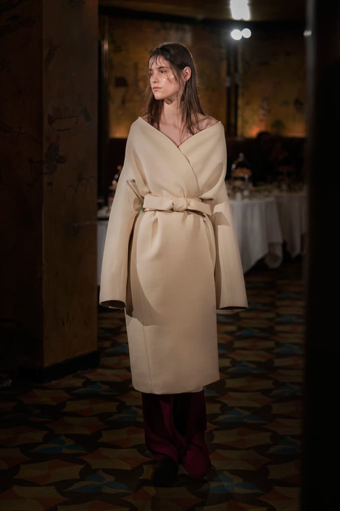 The Row Mary-Kate Ashley Olsen 2018 Spring Summer Collection NYFW New York Fashion Week Show Carlyle Hotel