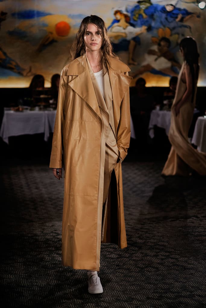 The Row Mary-Kate Ashley Olsen 2018 Spring Summer Collection NYFW New York Fashion Week Show Carlyle Hotel