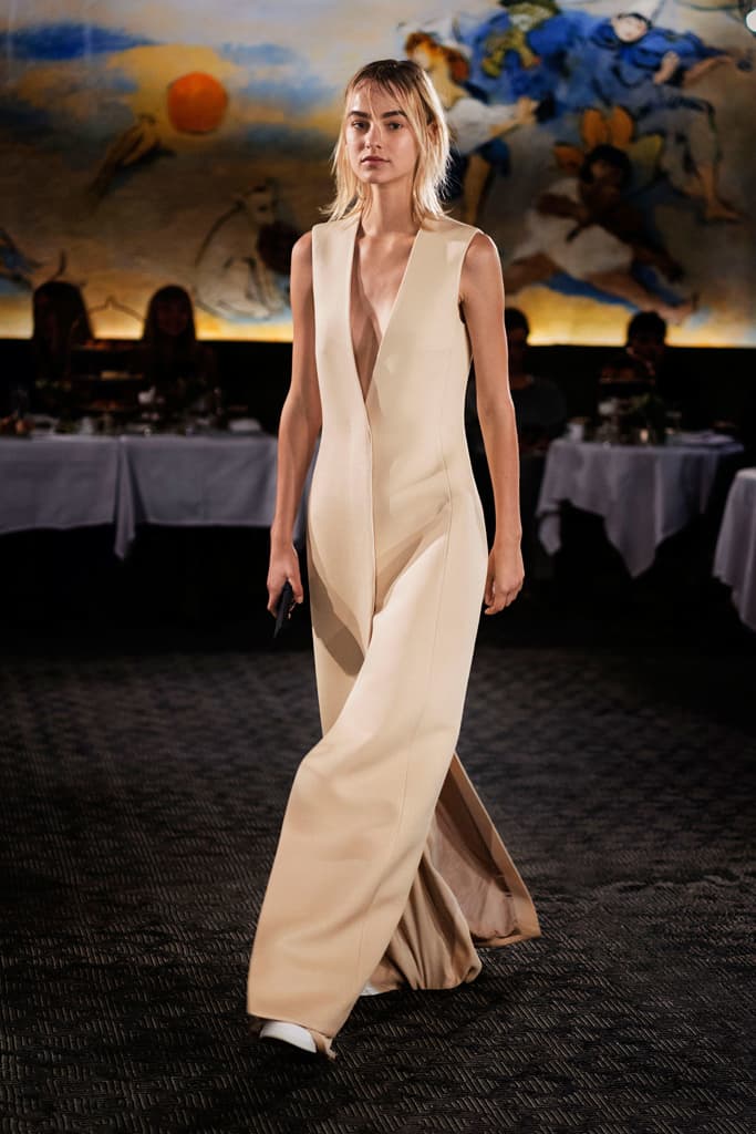 The Row Mary-Kate Ashley Olsen 2018 Spring Summer Collection NYFW New York Fashion Week Show Carlyle Hotel