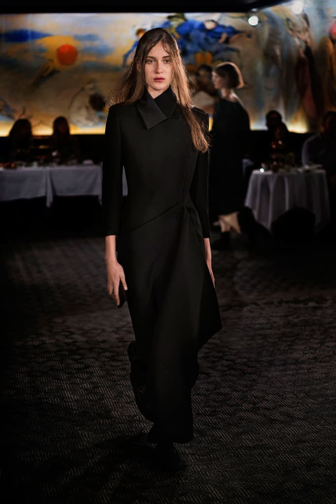 The Row Mary-Kate Ashley Olsen 2018 Spring Summer Collection NYFW New York Fashion Week Show Carlyle Hotel