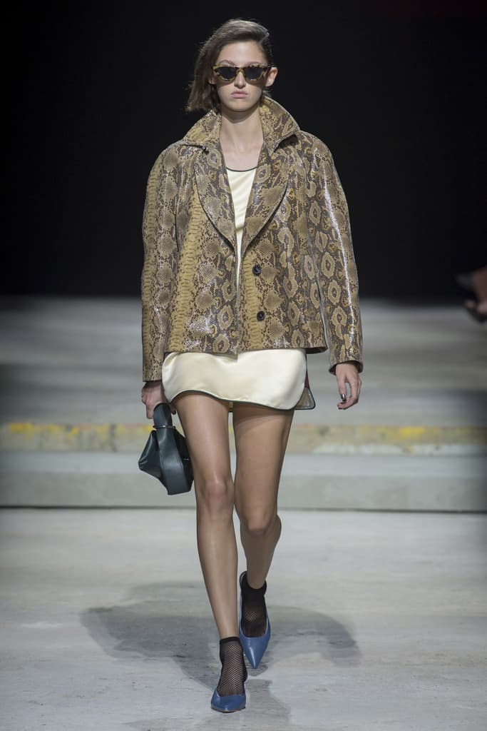 Topshop Unique Spring 2018 Collection London Fashion Week LFW Show Adwoa Aboah Hailey Baldwin Jourdan Dunn Joan Smalls Fashion