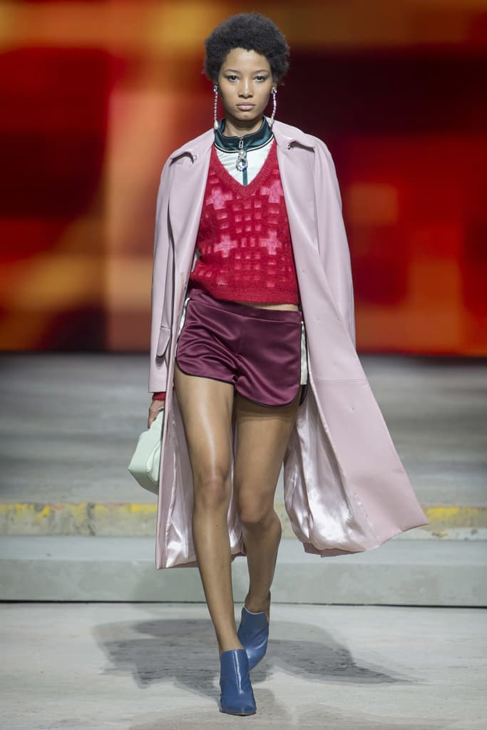 Topshop Unique Spring 2018 Collection London Fashion Week LFW Show Adwoa Aboah Hailey Baldwin Jourdan Dunn Joan Smalls Fashion