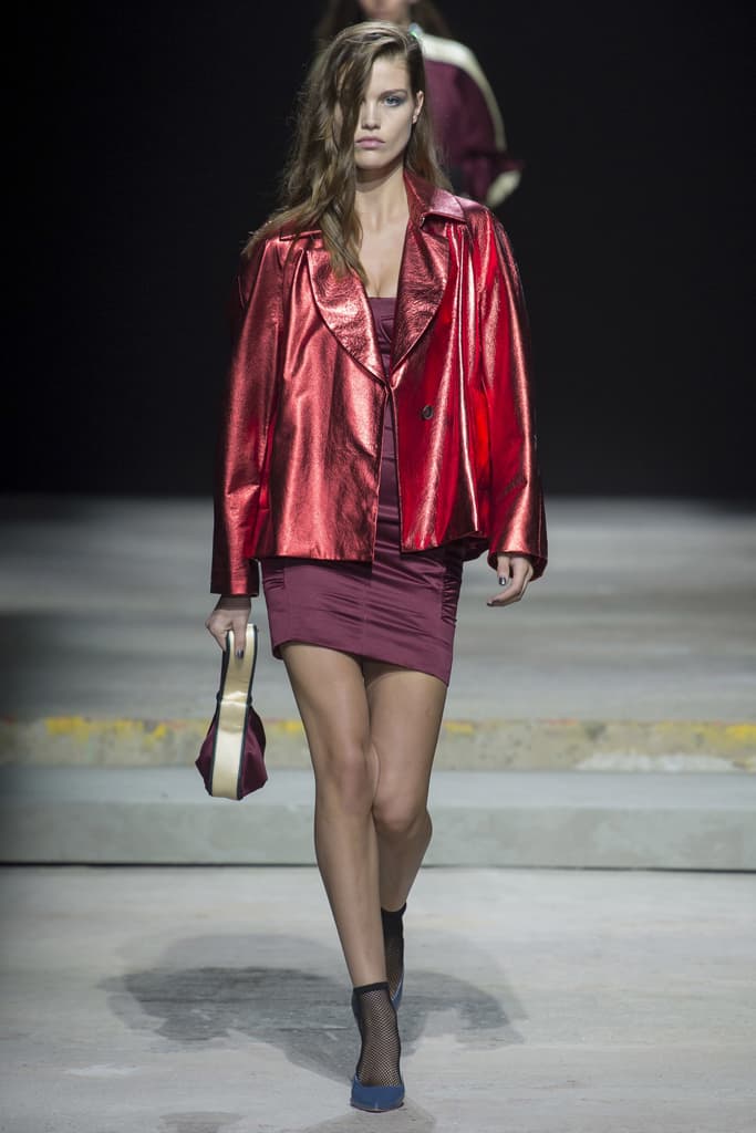 Topshop Unique Spring 2018 Collection London Fashion Week LFW Show Adwoa Aboah Hailey Baldwin Jourdan Dunn Joan Smalls Fashion