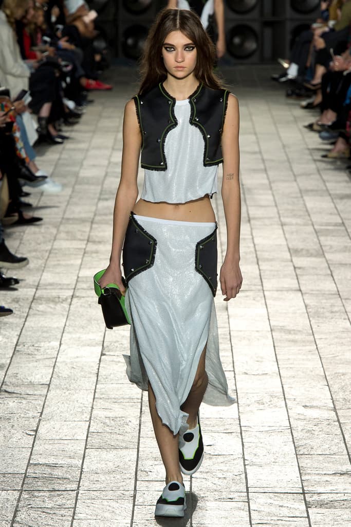 Versus Versace Donatella Spring 2018 Ready To Wear London Fashion Week Adwoa Aboah 90s Plaid Collection
