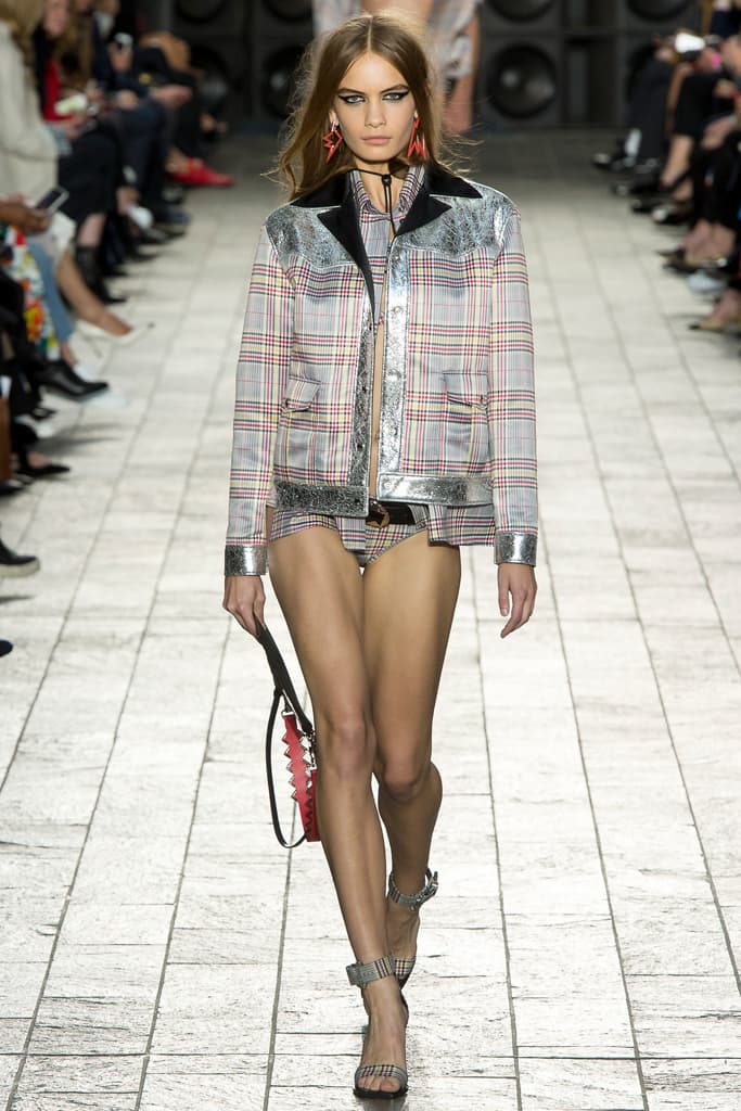 Versus Versace Donatella Spring 2018 Ready To Wear London Fashion Week Adwoa Aboah 90s Plaid Collection