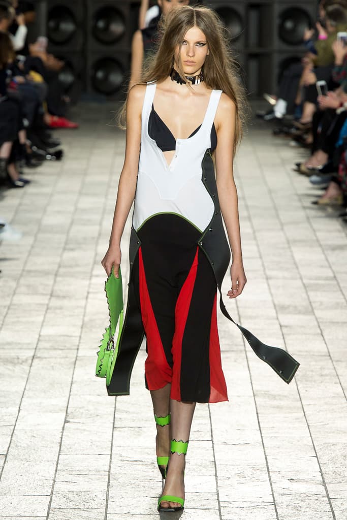 Versus Versace Donatella Spring 2018 Ready To Wear London Fashion Week Adwoa Aboah 90s Plaid Collection