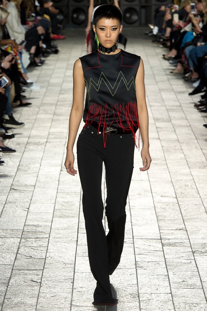 Versus Versace Donatella Spring 2018 Ready To Wear London Fashion Week Adwoa Aboah 90s Plaid Collection