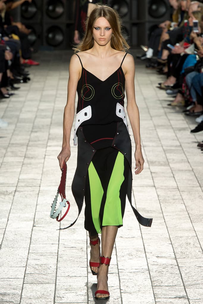 Versus Versace Donatella Spring 2018 Ready To Wear London Fashion Week Adwoa Aboah 90s Plaid Collection