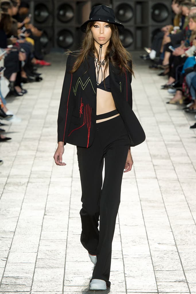Versus Versace Donatella Spring 2018 Ready To Wear London Fashion Week Adwoa Aboah 90s Plaid Collection