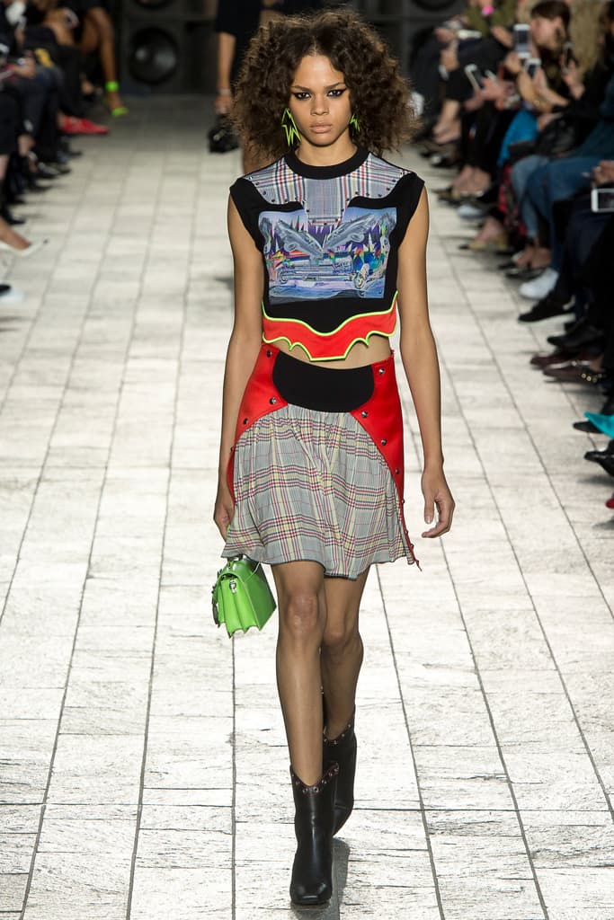 Versus Versace Donatella Spring 2018 Ready To Wear London Fashion Week Adwoa Aboah 90s Plaid Collection