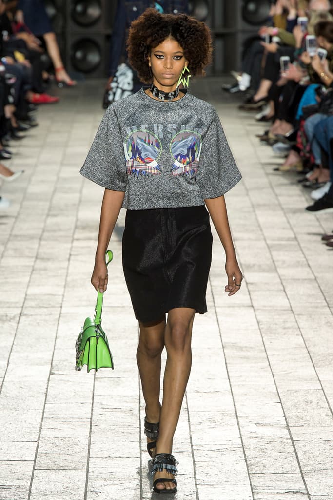 Versus Versace Donatella Spring 2018 Ready To Wear London Fashion Week Adwoa Aboah 90s Plaid Collection