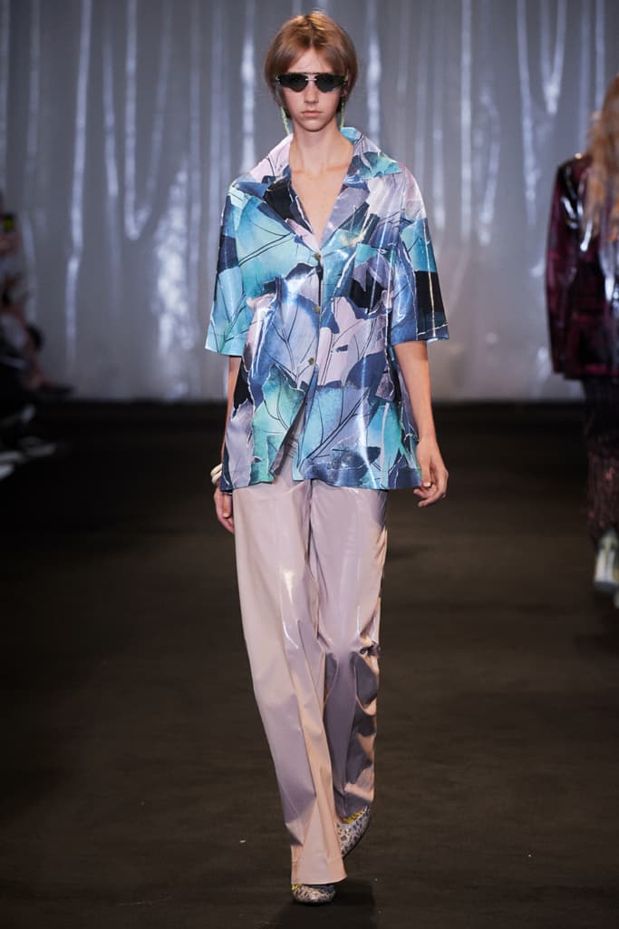Acne Studios Spring Summer 2018 Runway Show PFW Paris Fashion Week Collection Sweden Adwoa Aboah