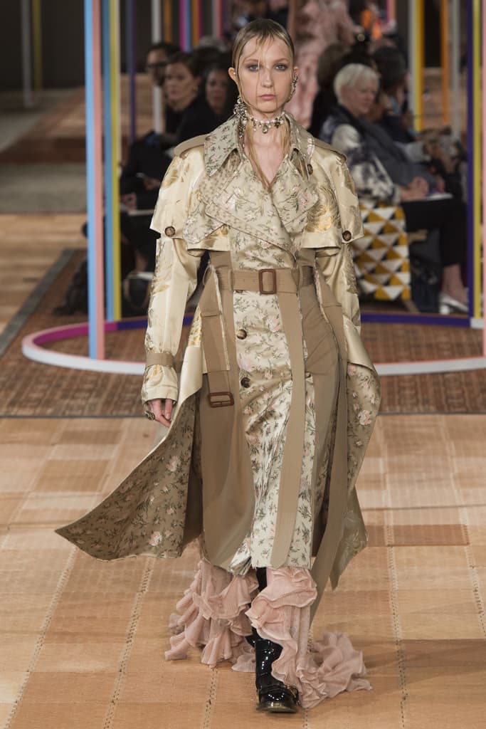 Alexander McQueen Spring Summer 2018 Show Ready To Wear Paris Fashion Week Sarah Burton Floral Garden Textile Technique Flowers Embroidery