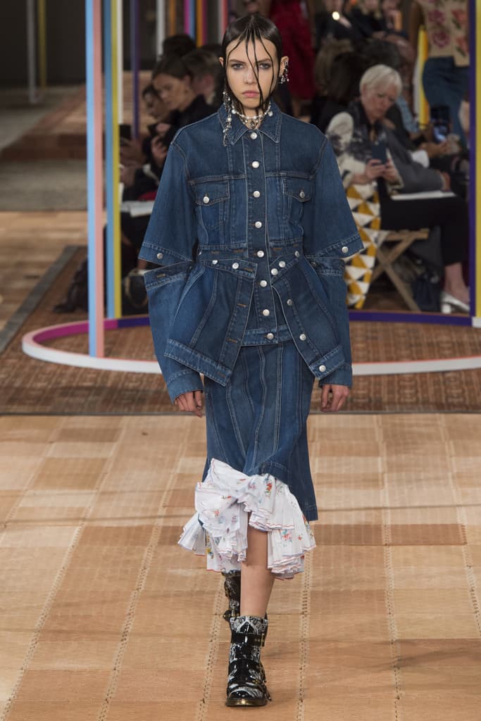 Alexander McQueen Spring Summer 2018 Show Ready To Wear Paris Fashion Week Sarah Burton Floral Garden Textile Technique Flowers Embroidery