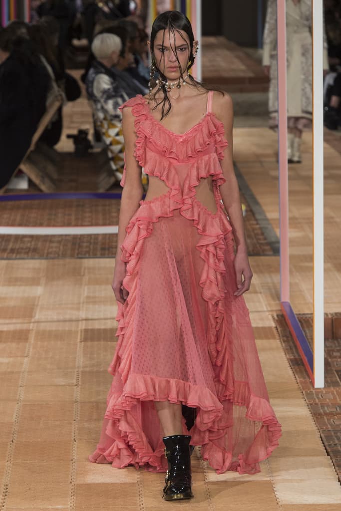 Alexander McQueen Spring Summer 2018 Show Ready To Wear Paris Fashion Week Sarah Burton Floral Garden Textile Technique Flowers Embroidery
