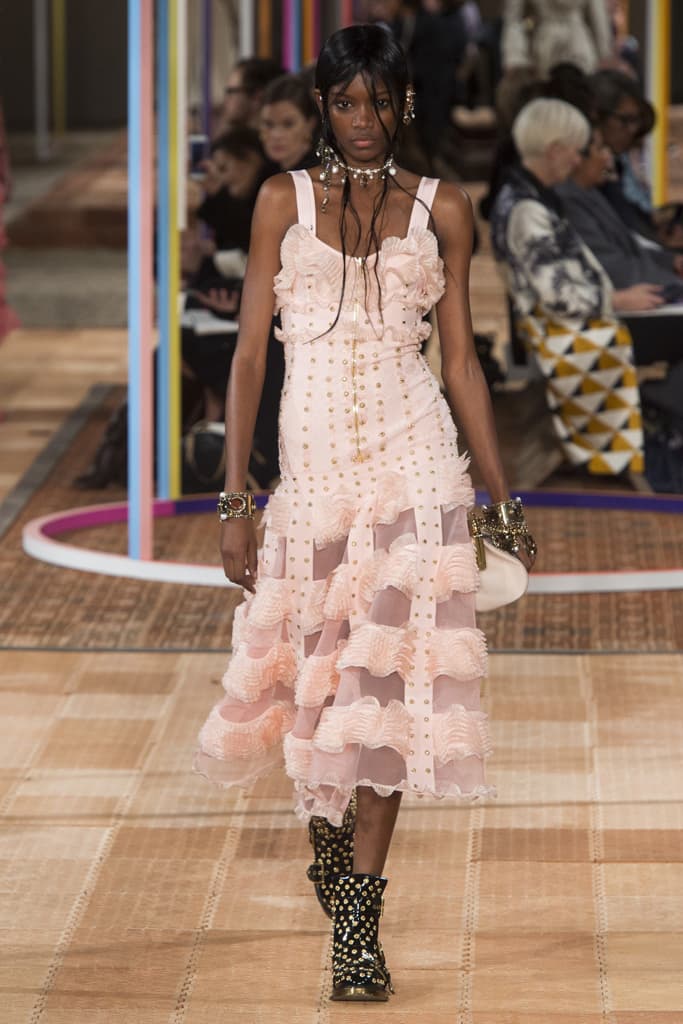 Alexander McQueen Spring Summer 2018 Show Ready To Wear Paris Fashion Week Sarah Burton Floral Garden Textile Technique Flowers Embroidery