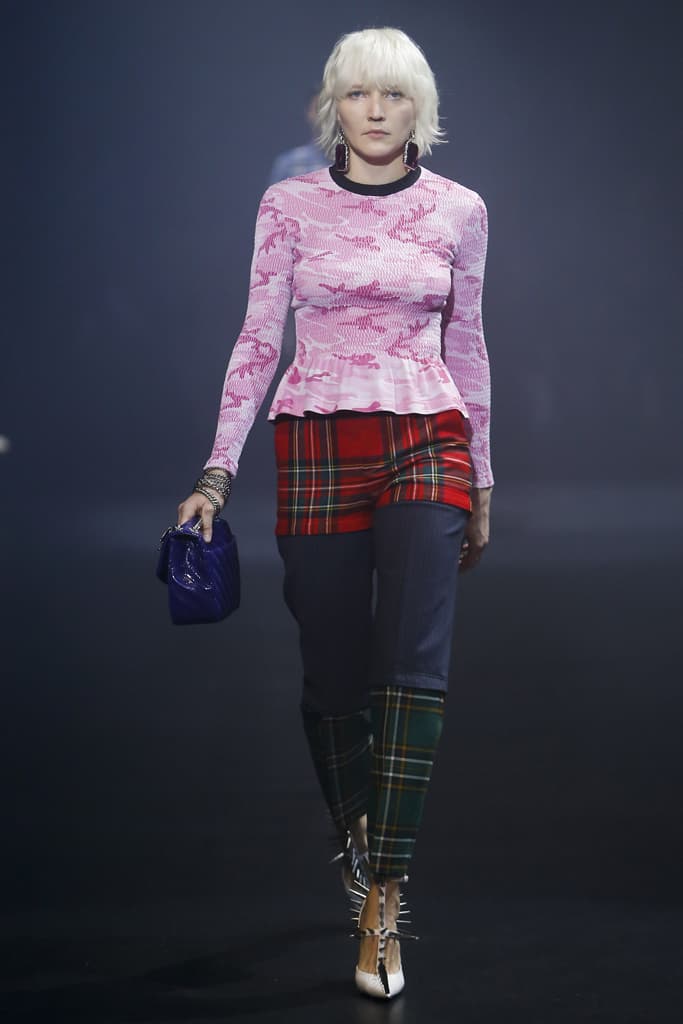 Balenciaga Spring Summer 2018 Runway Show Recap Platform Crocs Foam Demna Gvasalia PFW Paris Fashion Week Fanny Pack Vetements