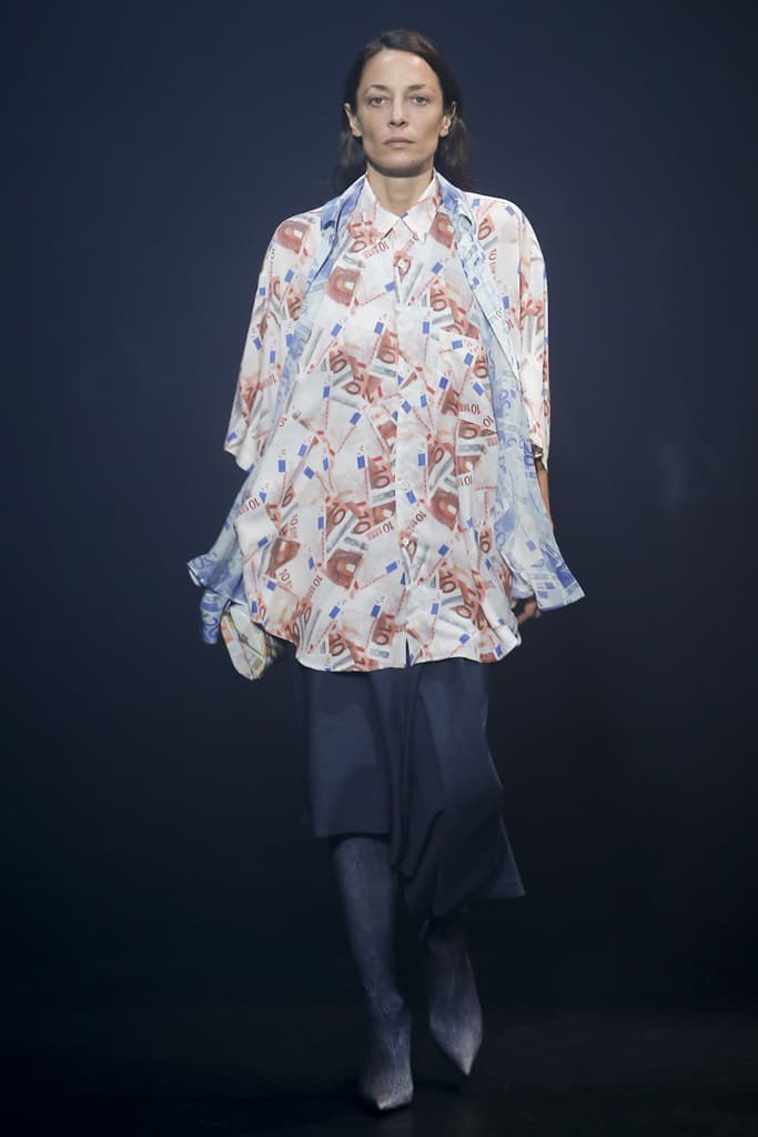Balenciaga Spring Summer 2018 Runway Show Recap Platform Crocs Foam Demna Gvasalia PFW Paris Fashion Week Fanny Pack Vetements