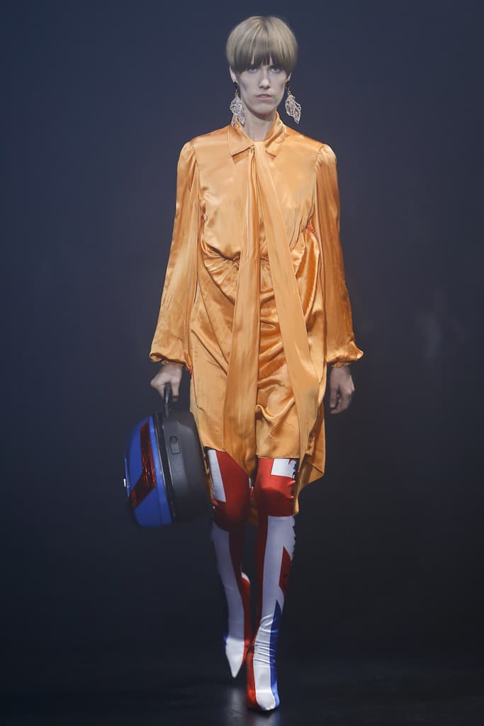 Balenciaga Spring Summer 2018 Runway Show Recap Platform Crocs Foam Demna Gvasalia PFW Paris Fashion Week Fanny Pack Vetements
