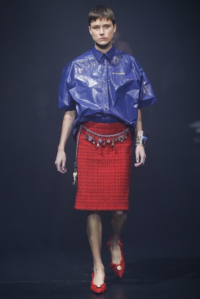 Balenciaga Spring Summer 2018 Runway Show Recap Platform Crocs Foam Demna Gvasalia PFW Paris Fashion Week Fanny Pack Vetements