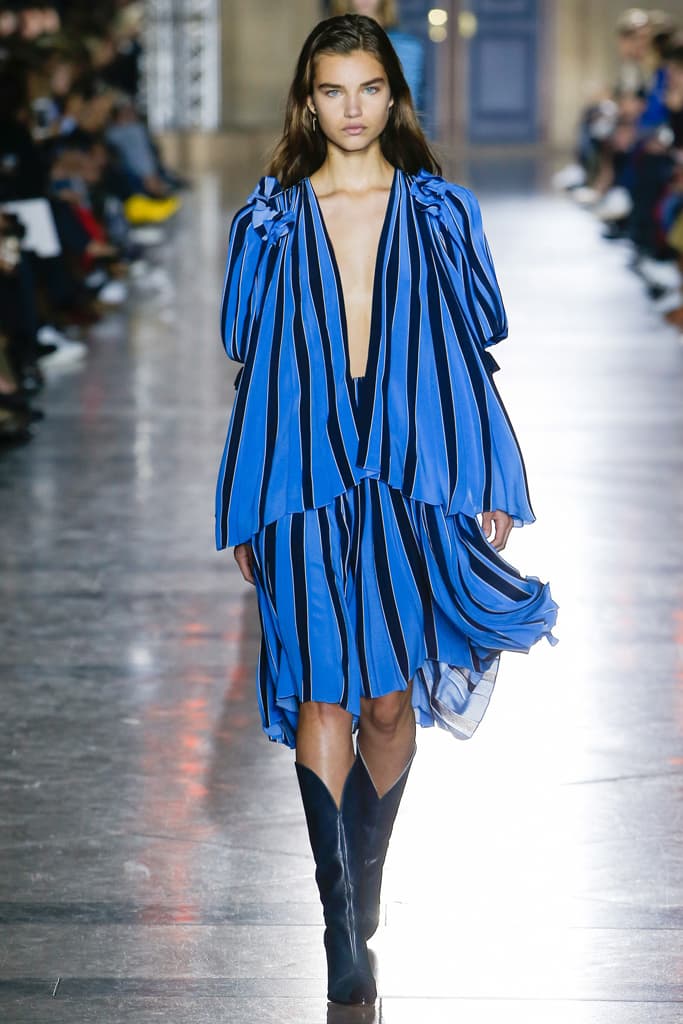 Clare Waight Keller Givenchy Spring Summer 2018 Paris Fashion Week Recap Chloe Riccardo Tisci