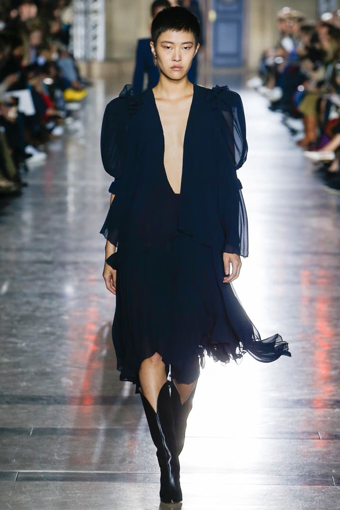 Clare Waight Keller Givenchy Spring Summer 2018 Paris Fashion Week Recap Chloe Riccardo Tisci
