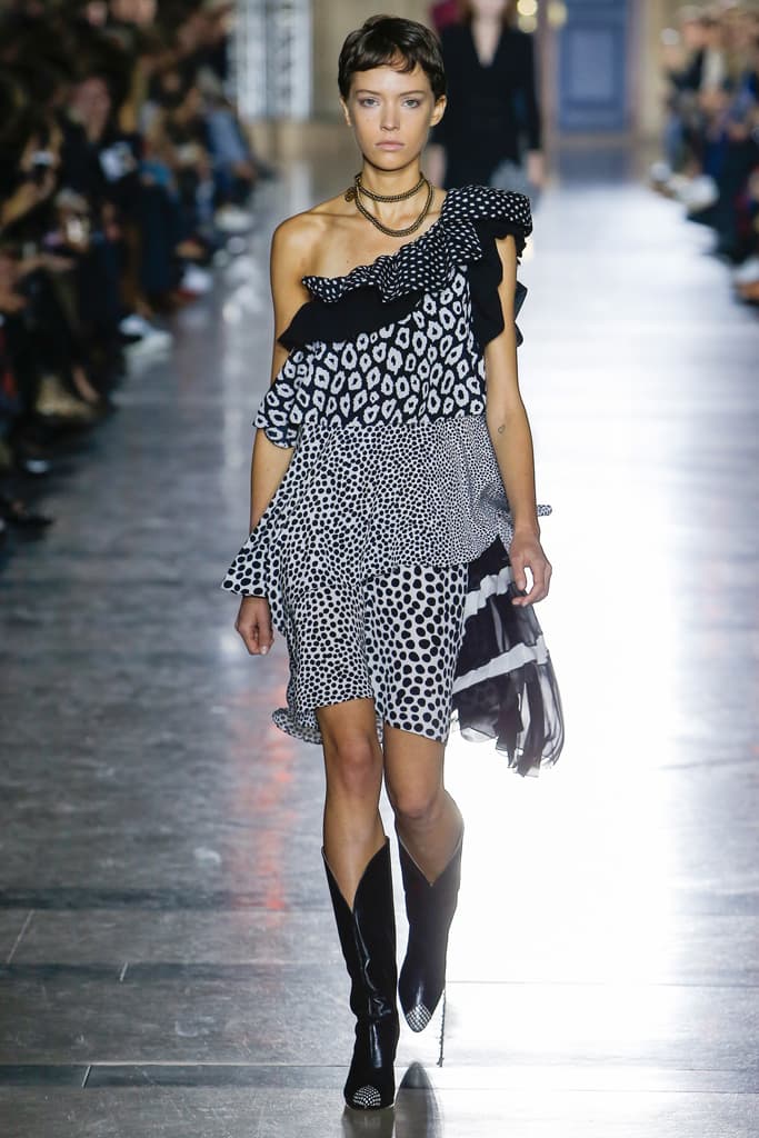 Clare Waight Keller Givenchy Spring Summer 2018 Paris Fashion Week Recap Chloe Riccardo Tisci