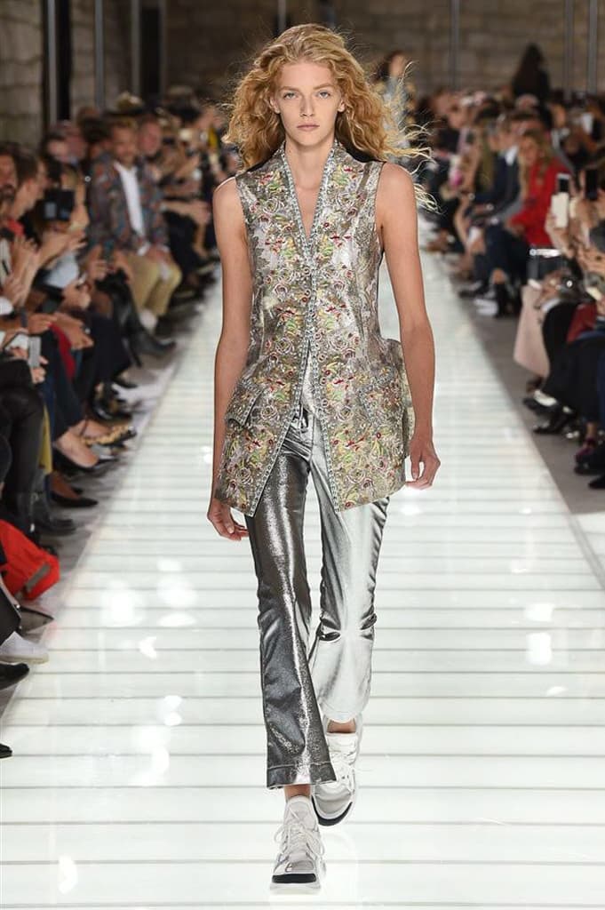 Louis Vuitton Spring Summer 2018 Runway Show Nicolas Ghesquiere Collection Sneaker Luxury Streetwear Stranger Things